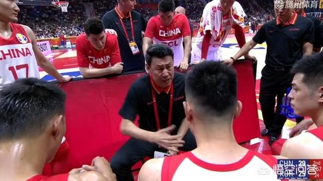 半场比赛结束，中国男篮根本抢不过韩国队，为什么技术统计男篮的篮板球却领先？插图8