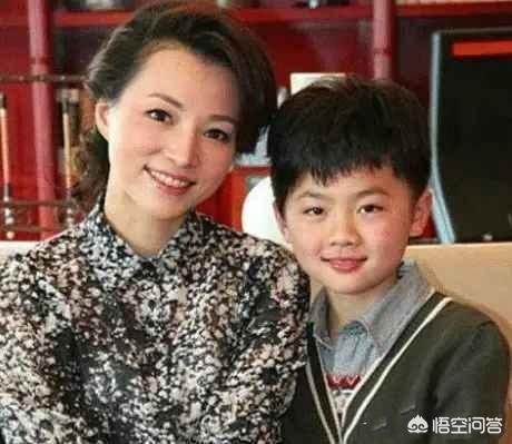 董卿和老公同框引发热议，她在<a href=https://maguai.com/list/26-0-0.html target=_blank class=infotextkey><a href=https://maguai.com/list/26-0-0.html target=_blank class=infotextkey>娱乐</a></a>圈的影响力有多大