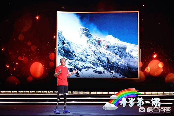 如何评价董卿在《中国诗词大会》里的表现有没有让你重新认识董卿