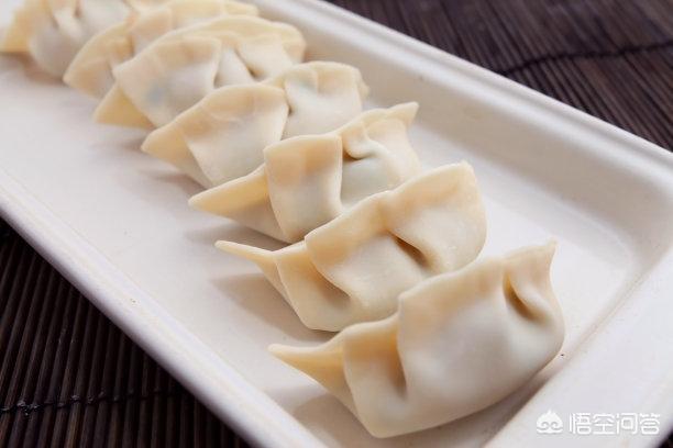 为了防止饺子粘皮:煮饺子不破皮的方法，您知道几种？饺子的风俗来历您知道吗？