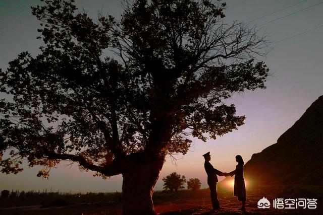 如何在夜晚拍摄出清晰、干净的照片
