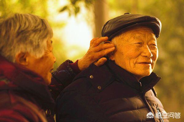 金婚老人晒幸福:假如我们都老了，你还愿意来一场美丽的“金婚”吗