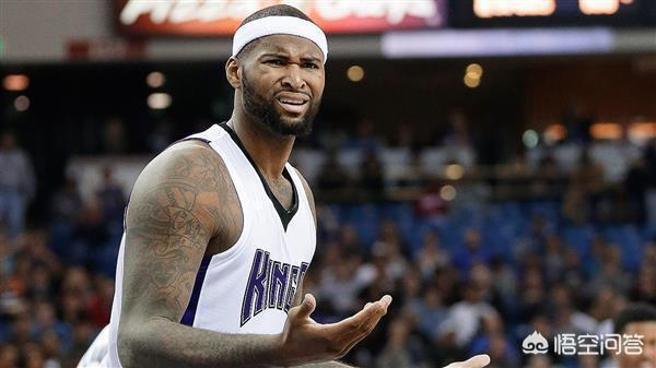 头条问答 - 28岁的考辛斯9年职业生涯首战季后赛便能追逐三连冠,只拿