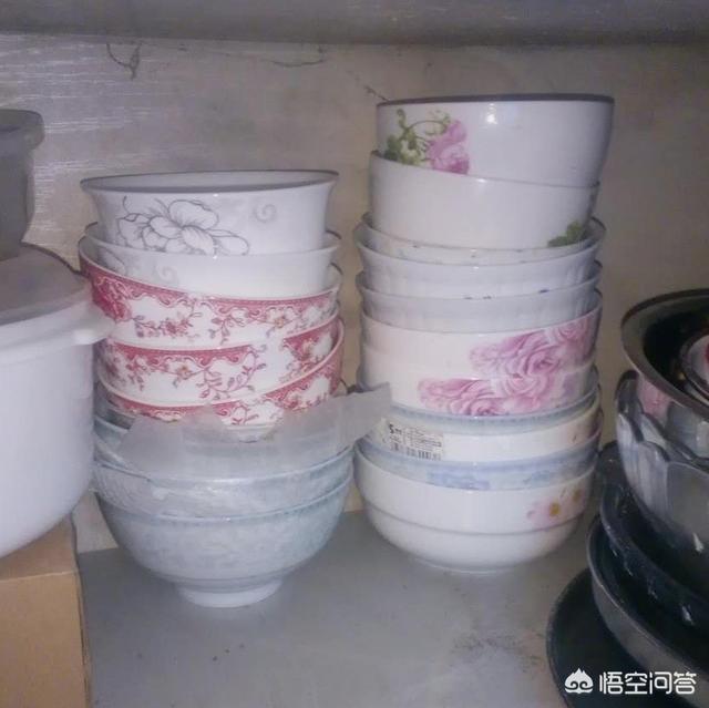 狗碗:狗碗推荐 家里不用的旧碗碟怎么处理？可以丢掉吗？