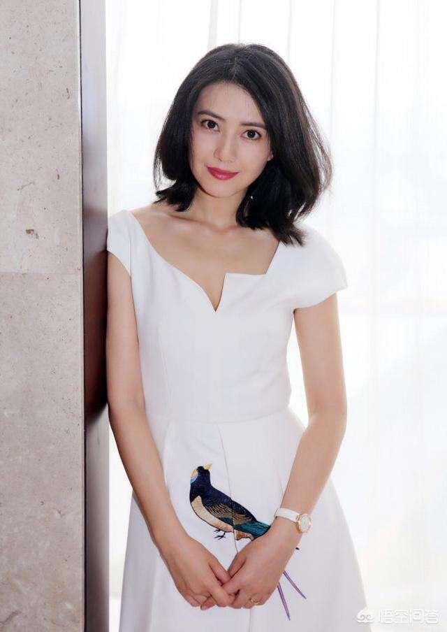 你觉得娱乐圈里公认最美的十位女星会是谁？