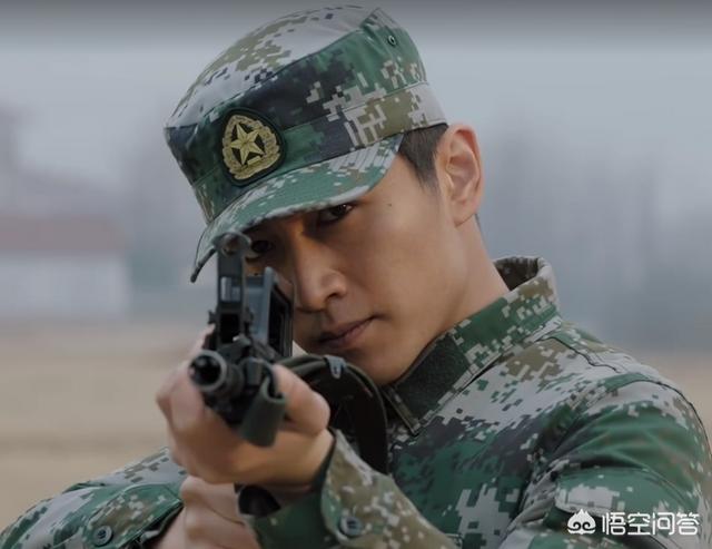 黄晓萌:康洪雷新剧《陆战之王》相比《士兵突击》水平如何
