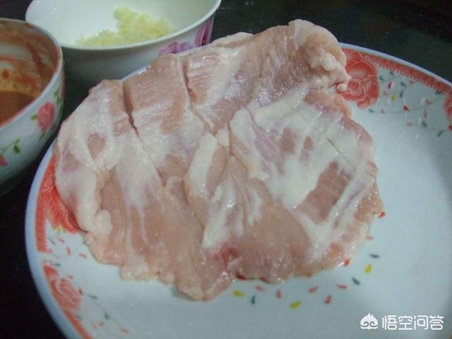 为什么大酒店那么流行吃猪颈肉？自己在家里怎么做好吃？