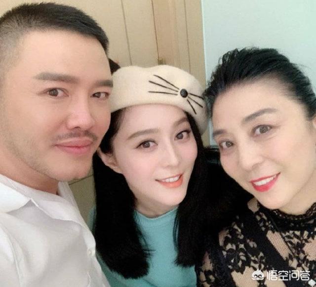 李晨爷爷:李晨的爸爸妈妈是干什么的