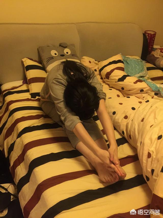 柔韧性训练的基本方法,新手怎么练习身体的柔韧性？