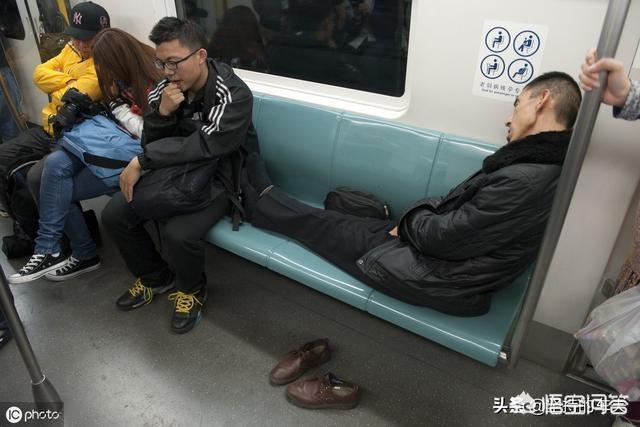 杨幂脚极臭:为什么有些人脚那么臭，有些人却一点儿也不臭