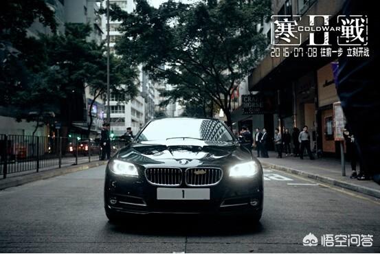 张国柱电影:为什么《寒战》中警务处长郭富城的座驾宝马740车牌是数字1？