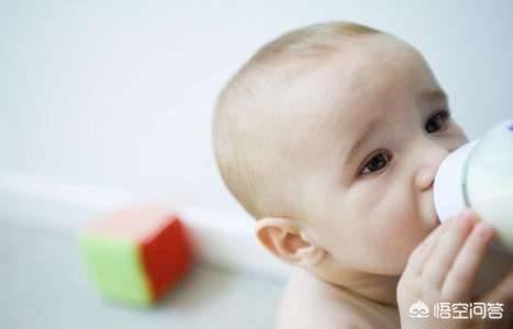 刚出生宝宝每次喂多少毫升奶粉