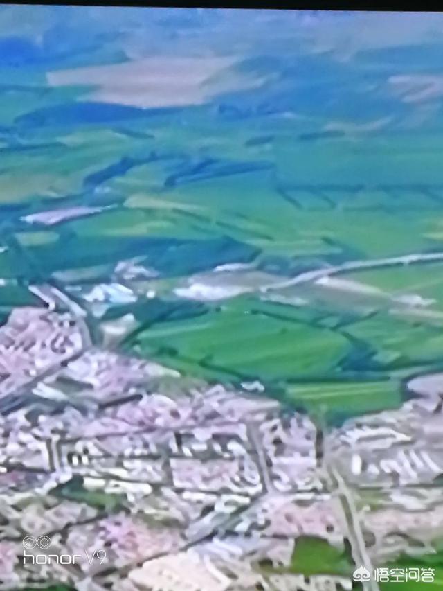 中国古籍中的西王母所居住的昆仑虚到底在哪里？是新疆的喀喇昆仑山吗？