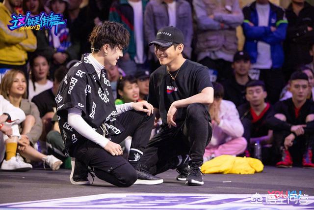 易烊千玺:TFBOYS三小只，为何发展最抢眼的是易烊千玺？