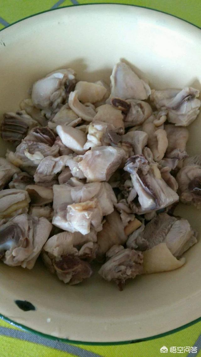 榴莲壳炖鸡味道怎么样，煲榴莲鸡汤，鸡肉放少了会不好吗
