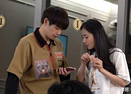 杨幂被邓伦拖了一米远:为什么说与刘恺威离婚后杨幂绯闻不断？