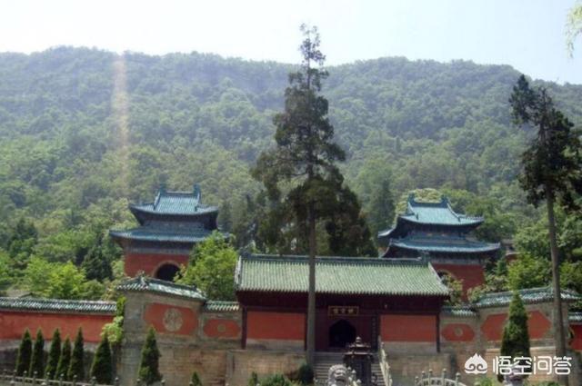 湖北十堰与荆州,两者知名度一样,城市实力谁更完？