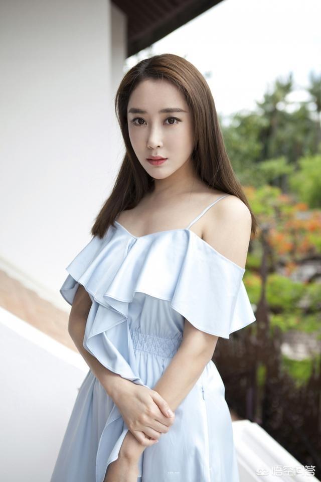 喜欢一个女孩怎么发<a href=https://maguai.com/list/256-0-0.html target=_blank class=infotextkey>朋友圈</a>:爱上一个女孩子怎么去跟她表白？(暗恋女孩子不敢表白)