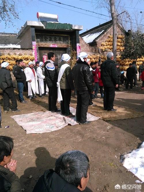 头条问答 - 你对农村办"白事"时,大摆宴席怎么看?(novemin的回答,0赞)