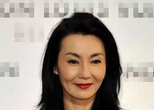 张曼玉近照:张曼玉和钟楚红，你更喜欢谁？为什么？