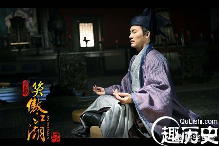 如果让你为《笑傲江湖》中的岳不群辩护,你会怎么说？