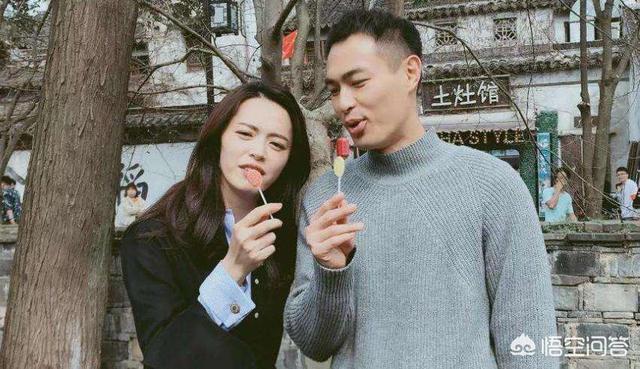 姚晨晒20年前合照:40岁2个孩子的妈，姚晨是如何颜值逆袭？