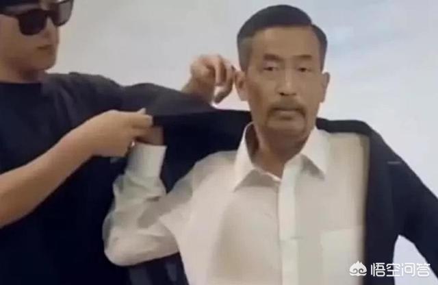流浪汉沈巍:“流浪汉”沈巍能够走红，说明这个社会需要什么
