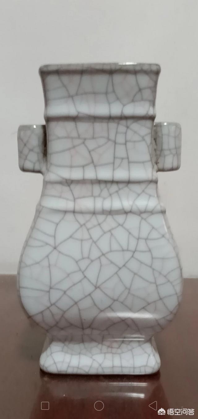 和田玉表面有麻点小坑正常吗,和田玉皮色是如何产生的？