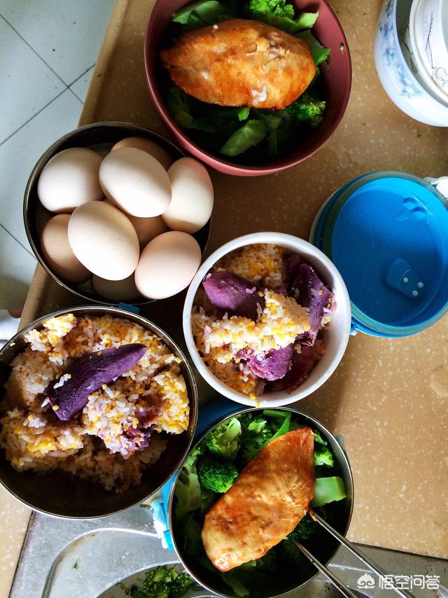 大学生应该怎么样健康瘦下来呢？蟹蟹？