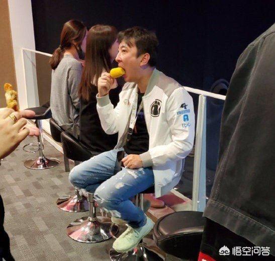王思聪情侣头像:王思聪情侣头像新鲜出炉，王思聪为啥总是上热搜