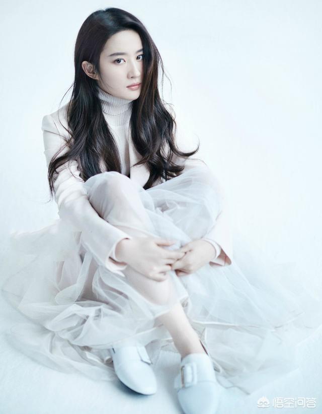 喜欢一个女孩怎么发<a href=https://maguai.com/list/256-0-0.html target=_blank class=infotextkey>朋友圈</a>:爱上一个女孩子怎么去跟她表白？(暗恋女孩子不敢表白)