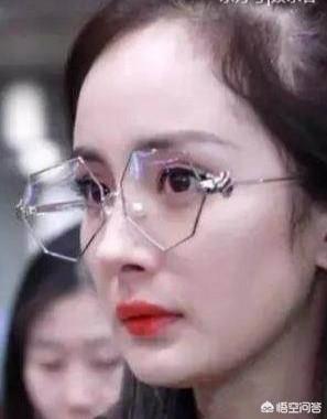 真的水晶眼镜大概需要多少钱？