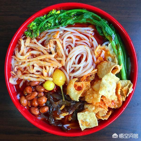 螺蛳粉算不算垃圾食品，螺蛳粉吃着健康吗螺蛳粉的食材安全性如何