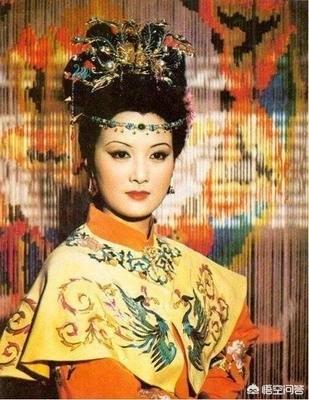 头条问答 林黛玉初进贾府 哪些地方体现了豪门的气派 3个回答