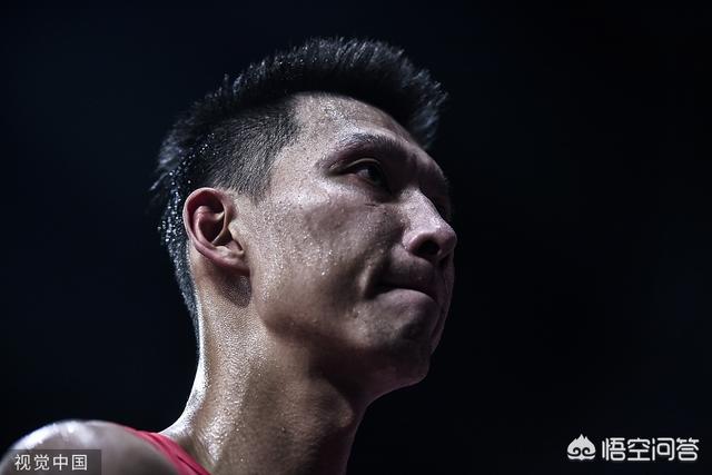 周琦五犯离场:周琦最后时刻一犯规加两次发球失误，为什么国家队要招他进来