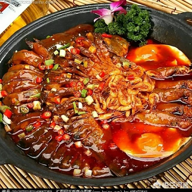 混合玉筋鱼酱油:玉筋鱼汁是酱油吗 农家铁锅炖，他们的炖鱼酱汁是如何调的？