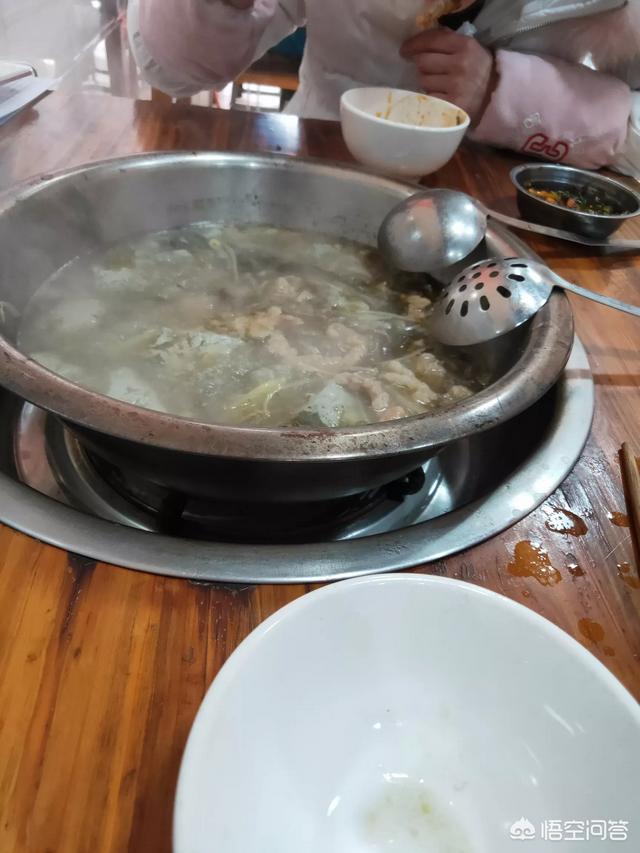 魔电女孩为了你:女孩想和你在一起，但是因为梦想，她放弃了，你该怎么办