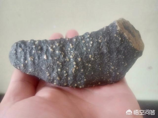 俄罗斯的和田玉值钱吗,俄罗斯玉是和田玉吗？有没有收藏价值？