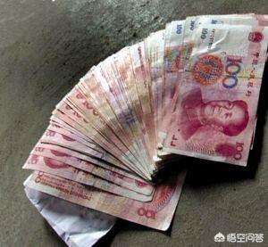 我是一个没有文化,想创业又没钱的人,现在迷茫,做什么好？求大家给个方向？