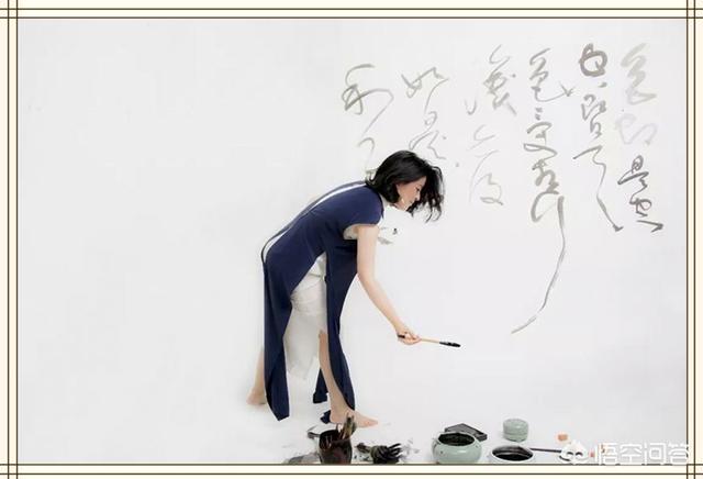 张艺谋御用美女书法家许静一手出色江湖体屡登大荧幕水准如何