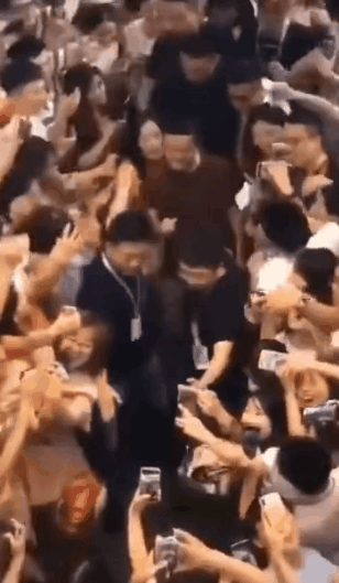 马云演唱会:马云退休后，会去做什么？