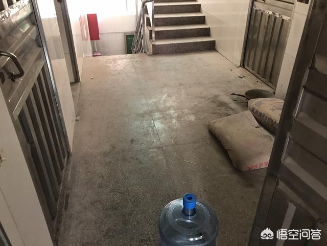深圳庙街灵异事件:和另一半睡觉时最哭笑不得的事情是什么？