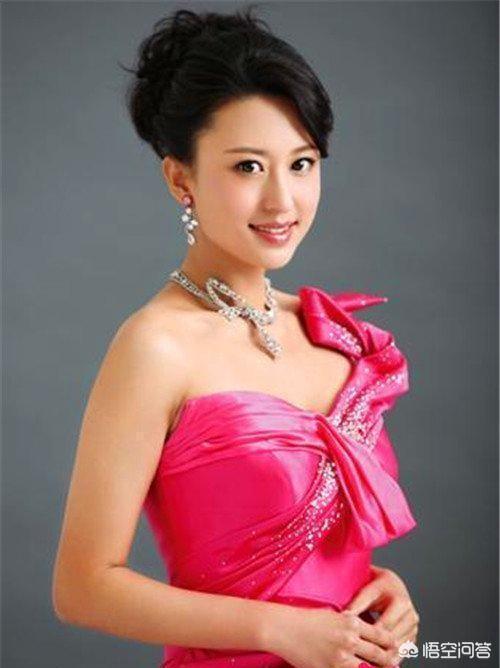 中国十大美女新生花旦代女主持①杨思思②徐经纬③杨茗茗④张雷