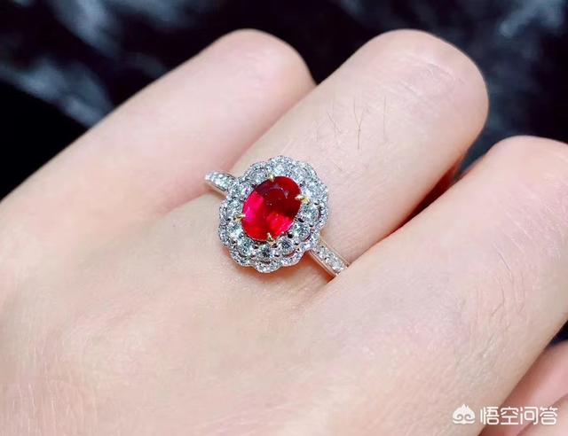 天然红宝石价格:纯天然红宝石，一克拉多少钱？