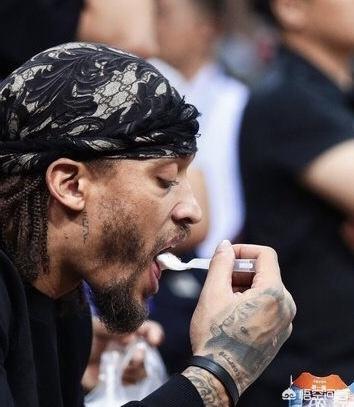 杨毅身高:预测一下今年NBA勇士跟猛龙谁能夺冠