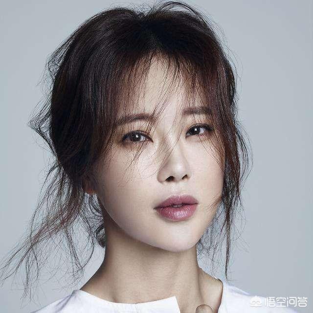 像中枪一样白智英:白智英跟金贤政的唱功可以跟中国哪样的歌手同比较呢