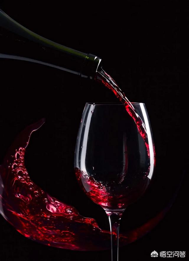 红酒和白酒哪个热量高，天天坚持运动减肥的同时能每天喝点红酒吗对减肥有影响吗