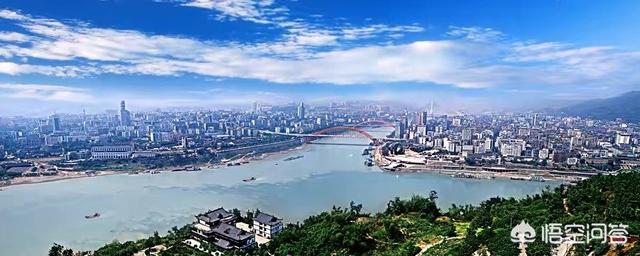 万里简介:远方的家江河万里行介绍济南市的吗？