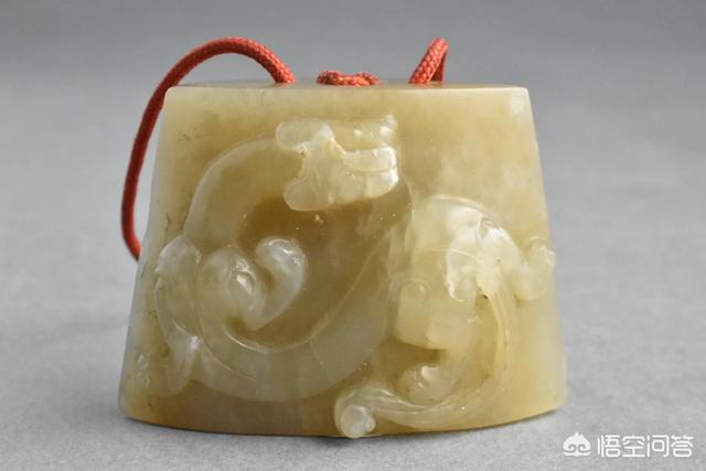 高古玉最简单的鉴定方法,怎样看“微痕”鉴识古玉真伪？