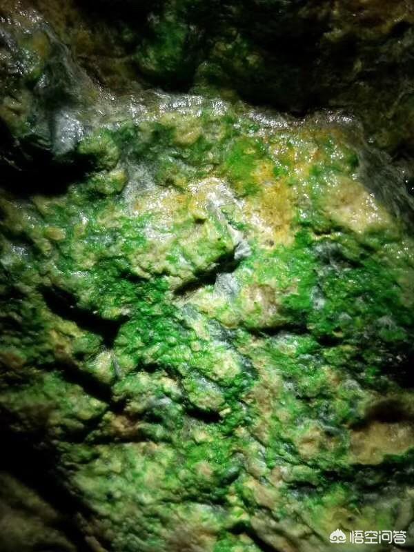 冰种石英石原石图片,冰种翡翠原石是什么样的呢？